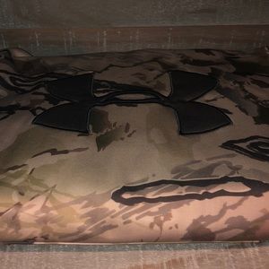 Camo sweat shirt